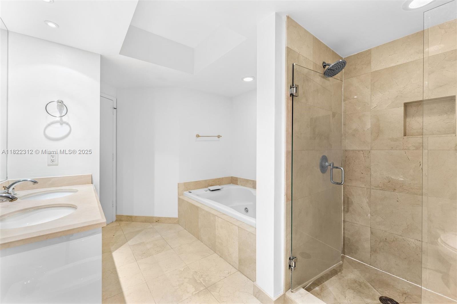 19400 Turnberry Way #1221, Aventura FL 33180