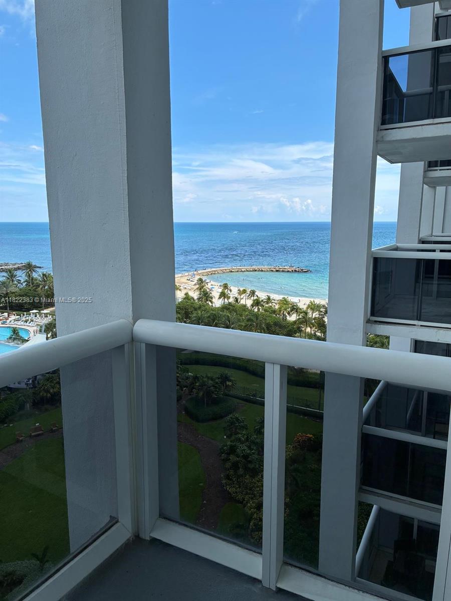 10275 Collins Ave #1004, Bal Harbour FL 33154