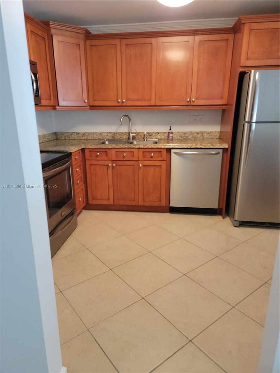 Miami FL 33129 - A11823005