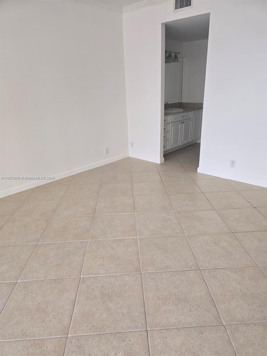 Miami FL 33129 - A11823005