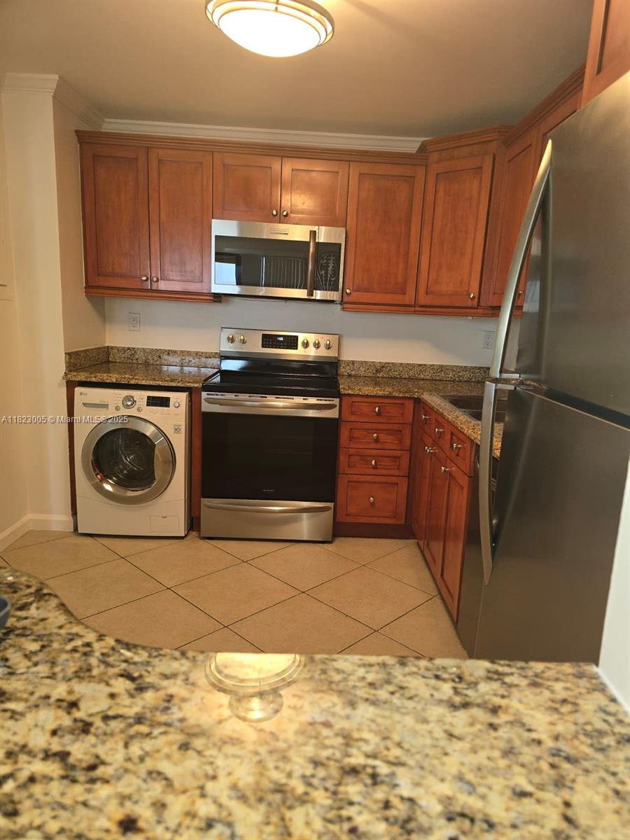Miami FL 33129 - A11823005
