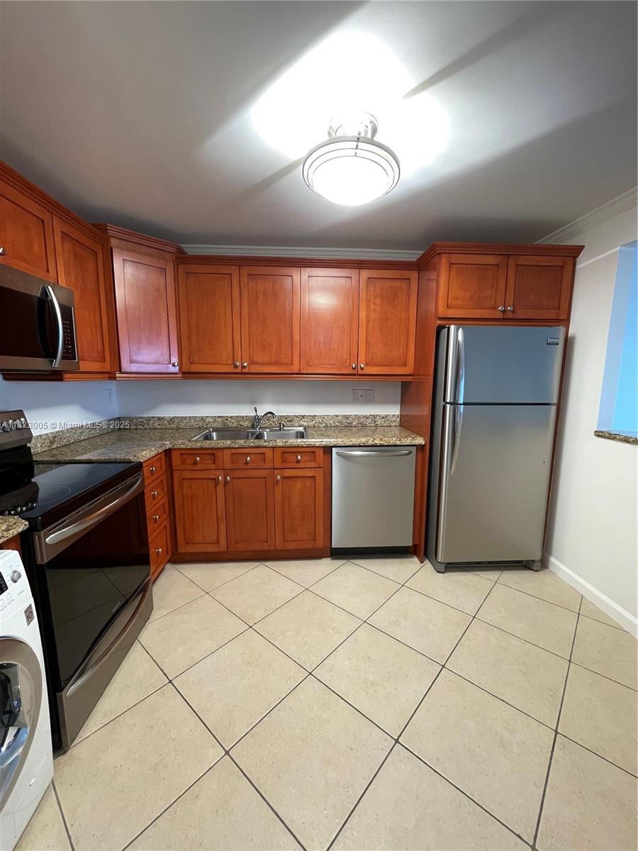 Miami FL 33129 - A11823005