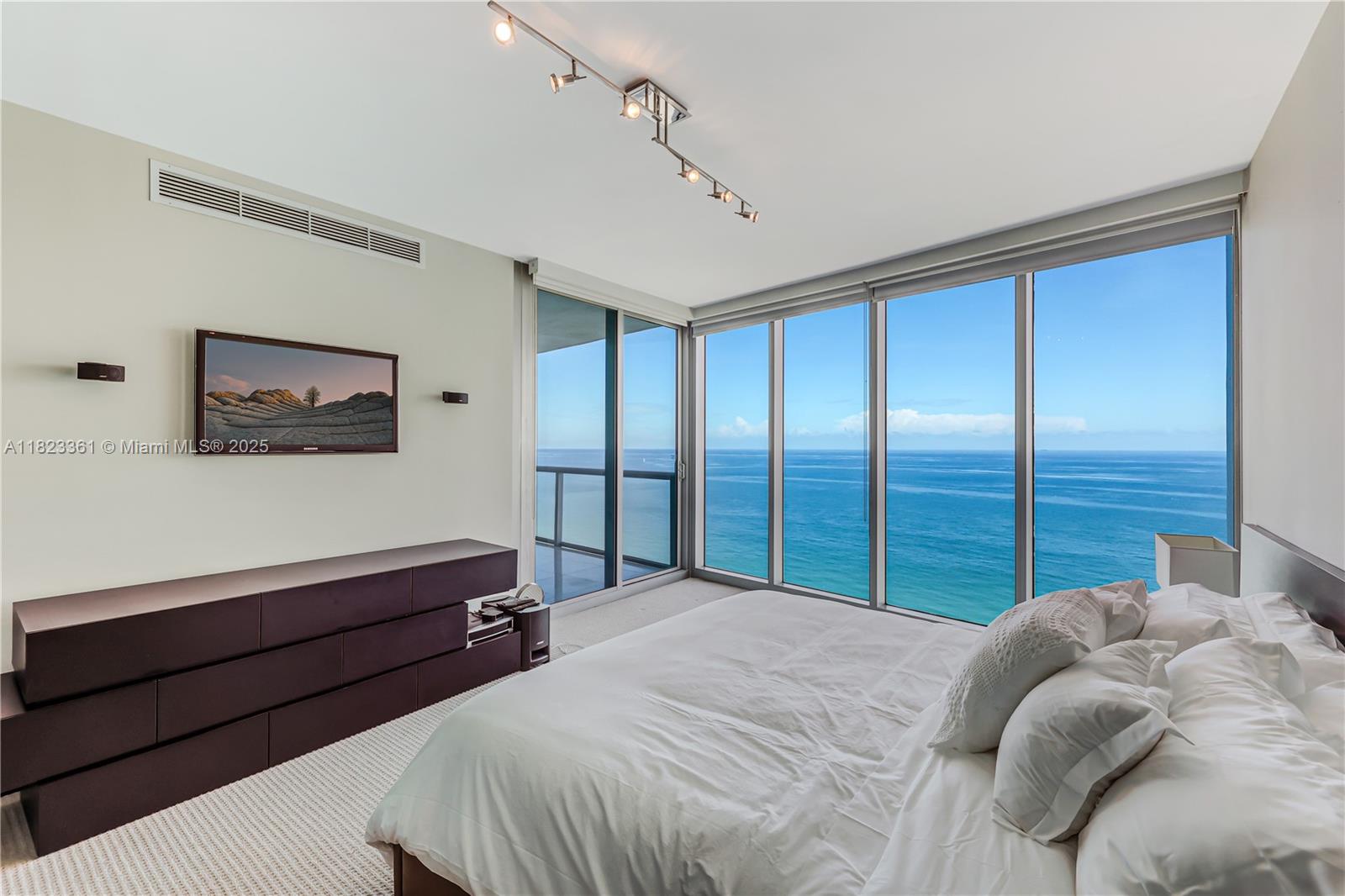 17001 Collins Ave #2508, Sunny Isles Beach FL 33160