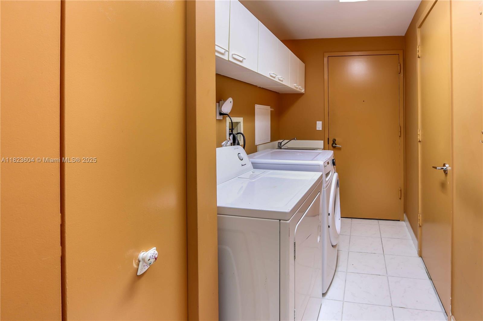 3802 NE 207th St #601, Aventura FL 33180