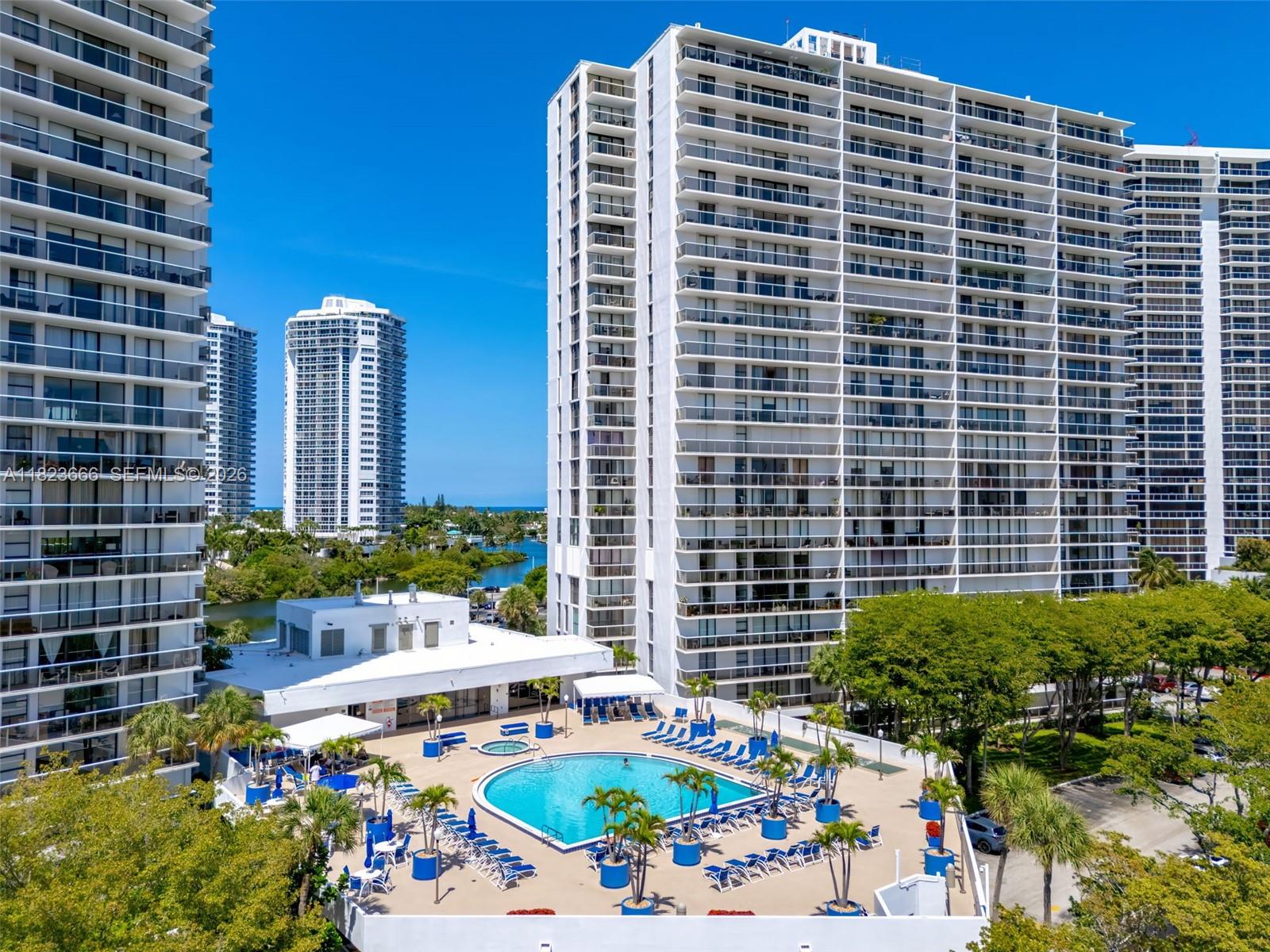 3731 N Country Club Dr #2023, Aventura FL 33180