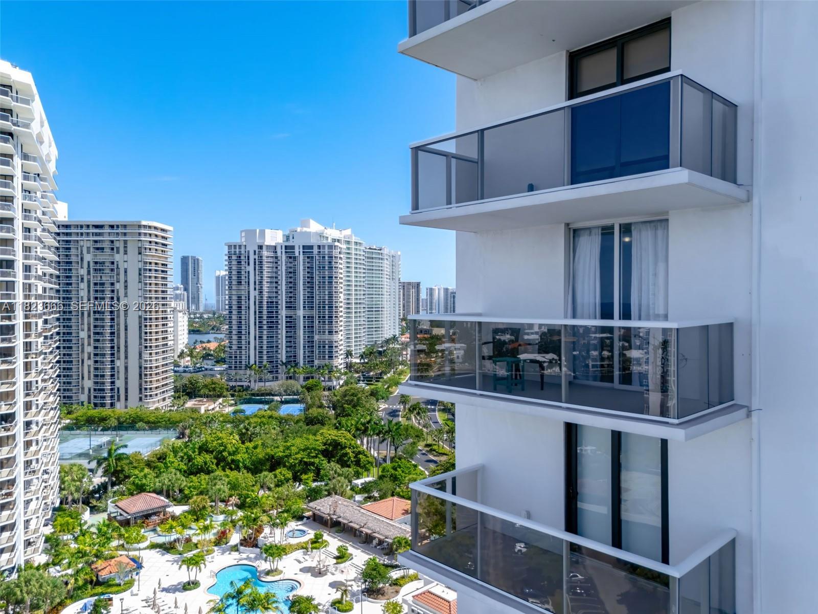 3731 N Country Club Dr #2023, Aventura FL 33180