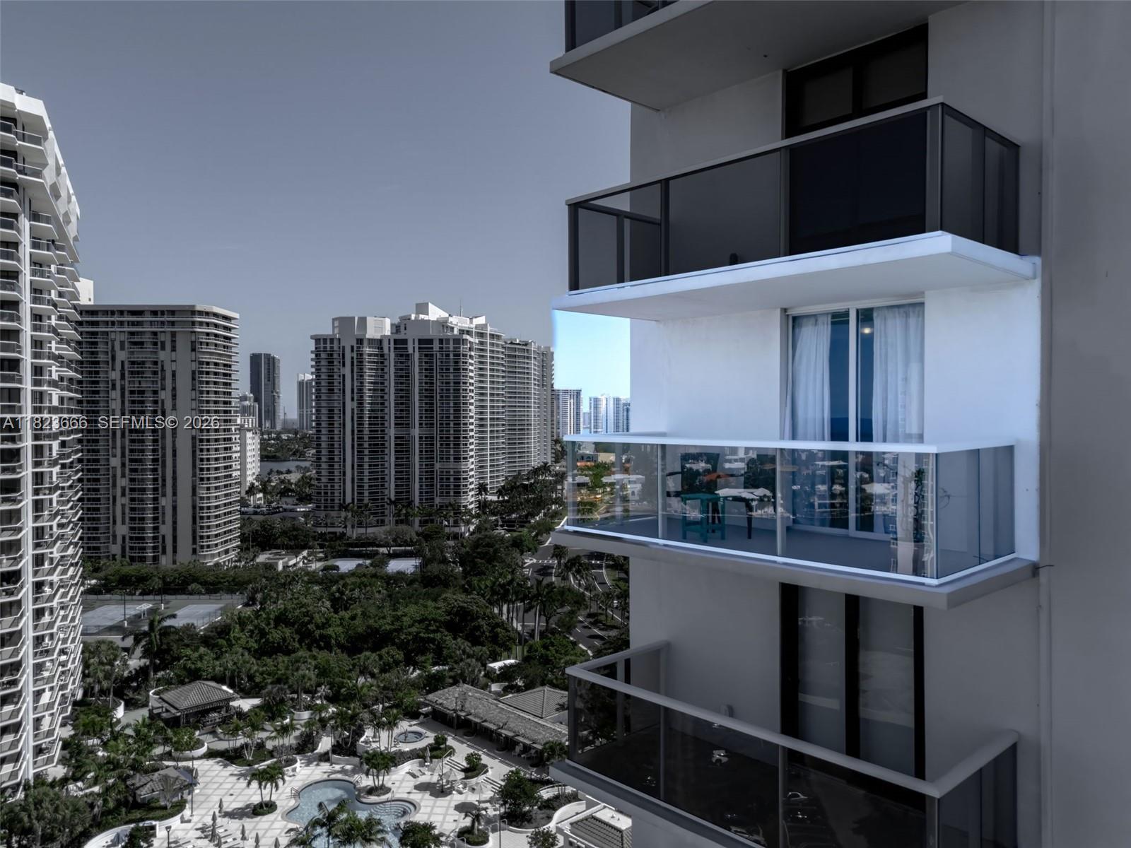 3731 N Country Club Dr #2023, Aventura FL 33180
