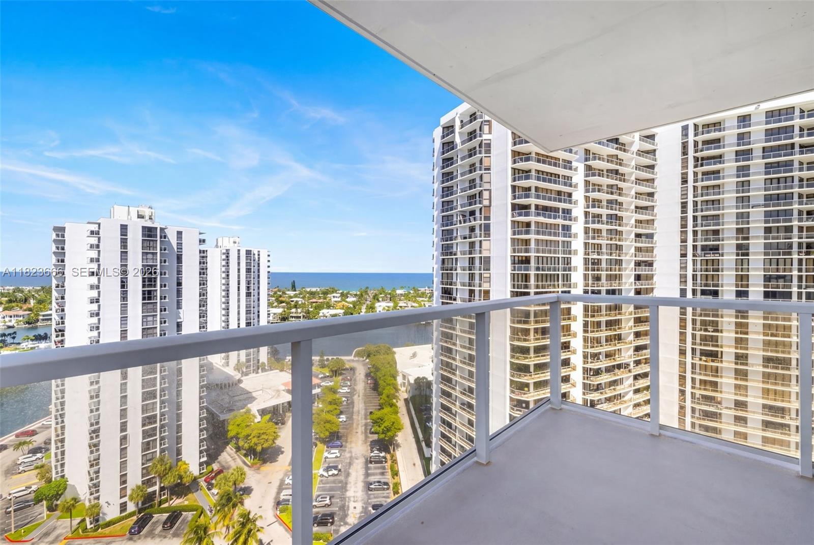3731 N Country Club Dr #2023, Aventura FL 33180