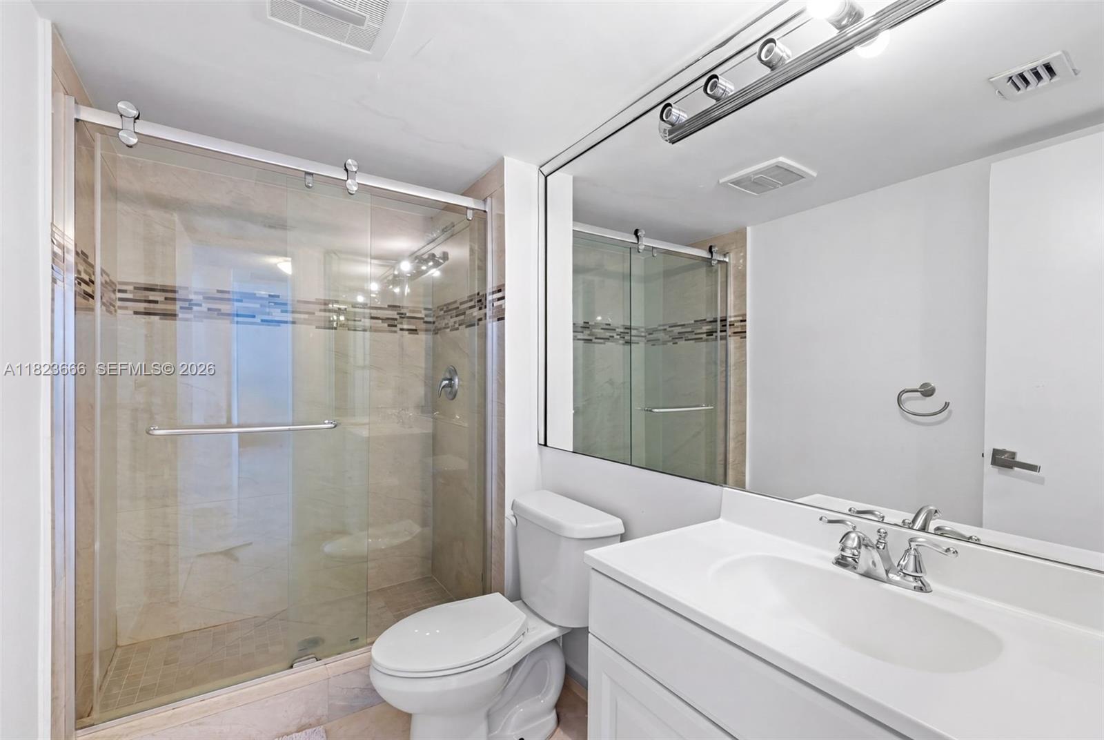 3731 N Country Club Dr #2023, Aventura FL 33180