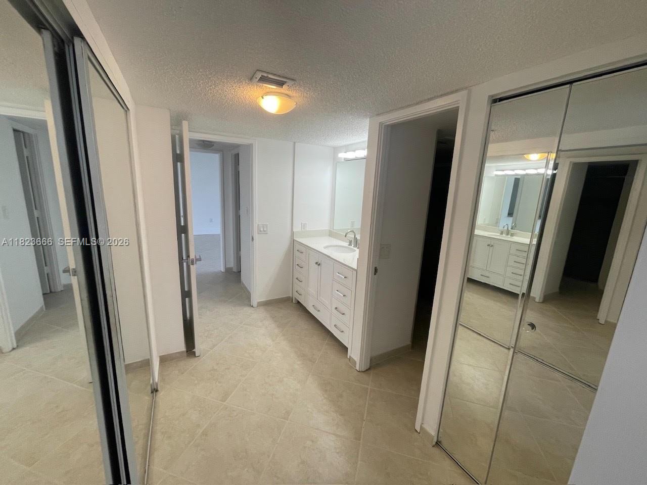 3731 N Country Club Dr #2023, Aventura FL 33180