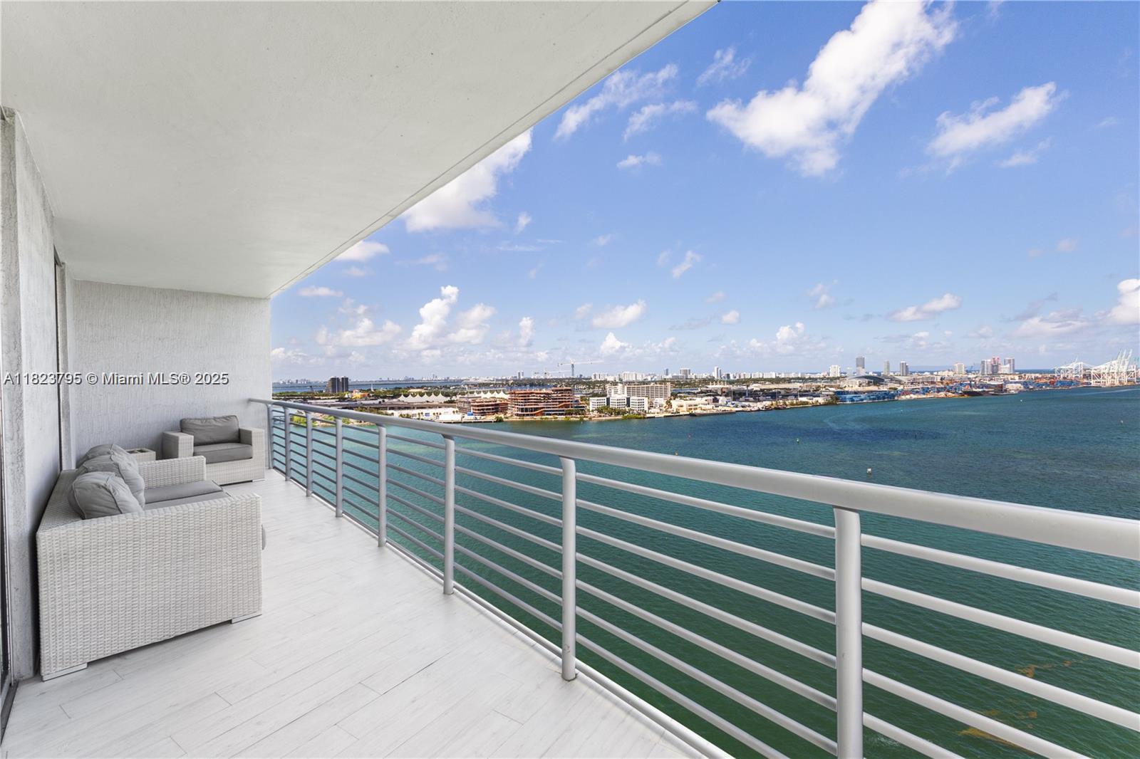 335 S Biscayne #2309, Miami FL 33131