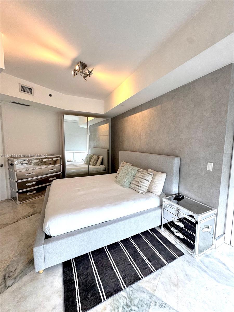 16001 Collins Ave #2403, Sunny Isles Beach FL 33160