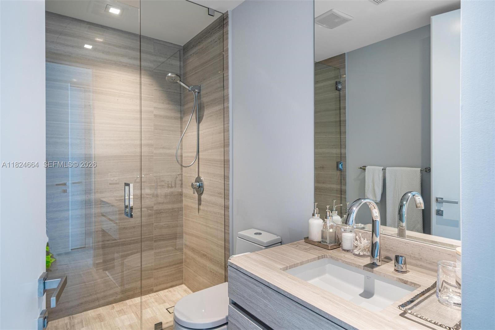 18975 Collins Ave #3905, Sunny Isles Beach FL 33160