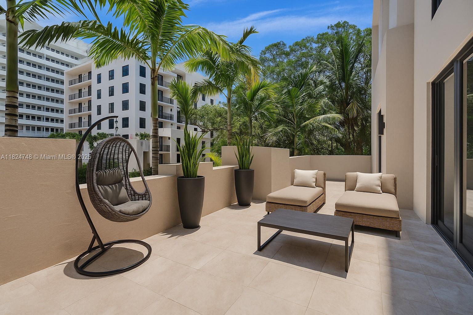 718 Valencia Ave #204, Coral Gables FL 33134