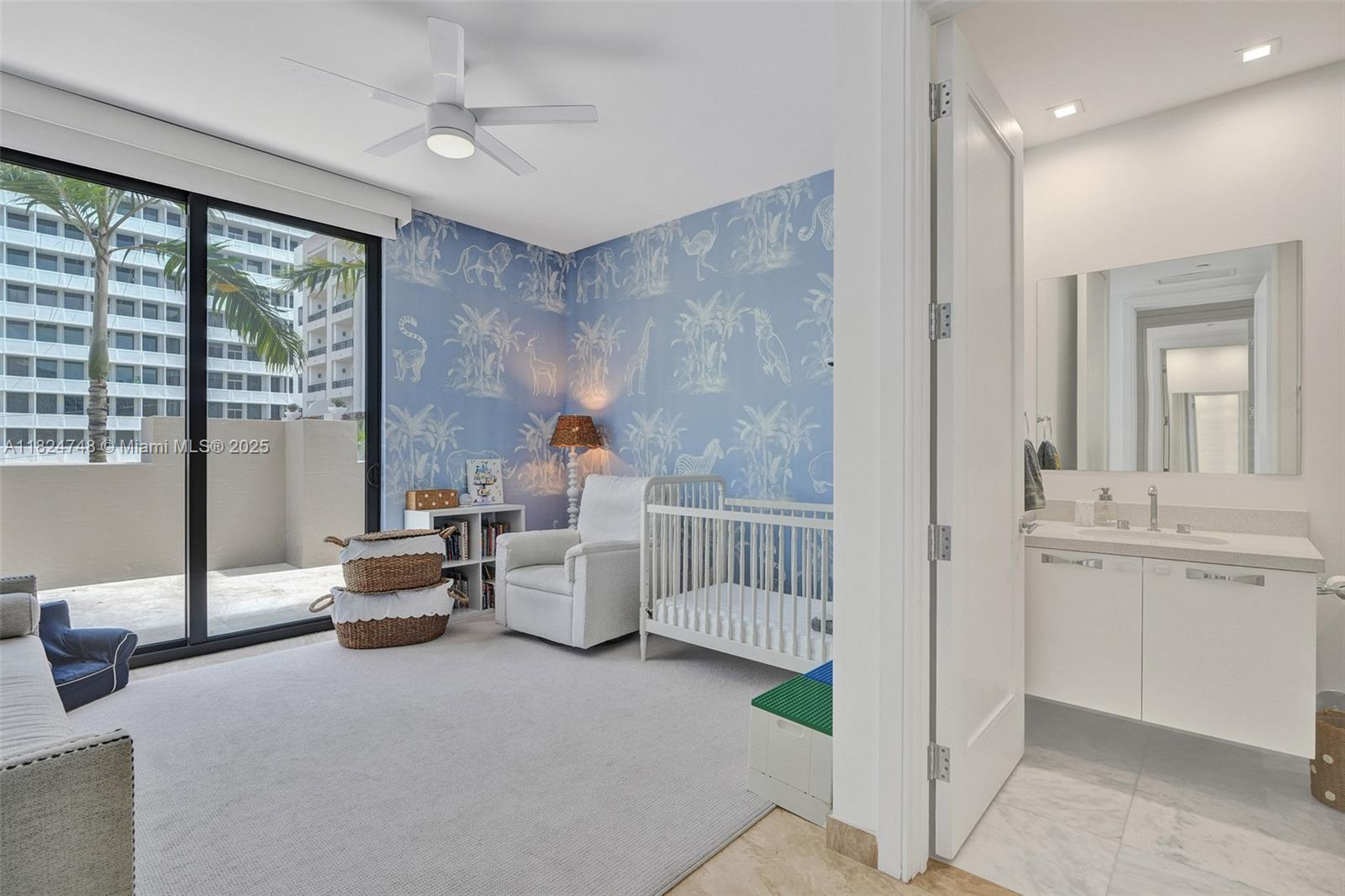 718 Valencia Ave #204, Coral Gables FL 33134