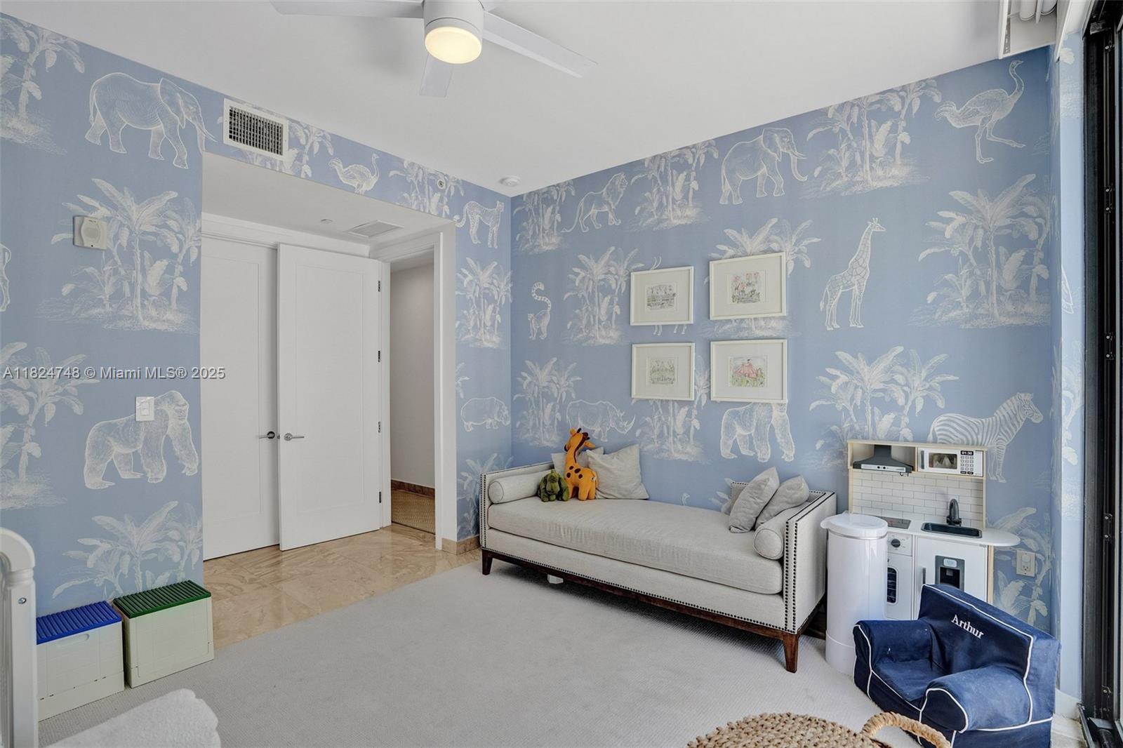 718 Valencia Ave #204, Coral Gables FL 33134