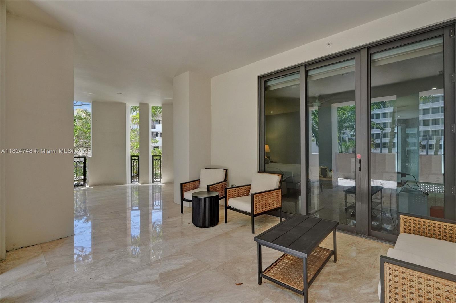 718 Valencia Ave #204, Coral Gables FL 33134