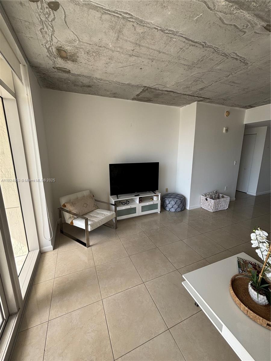 3250 NE 1st Ave #918, Miami FL 33137