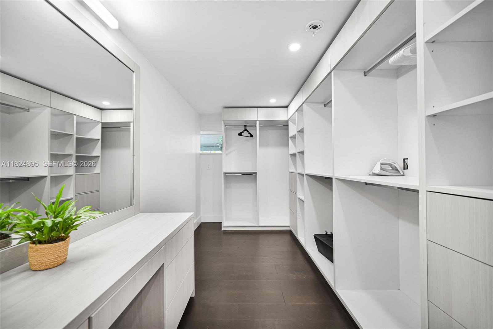 150 NE 50 #A, Miami FL 33137