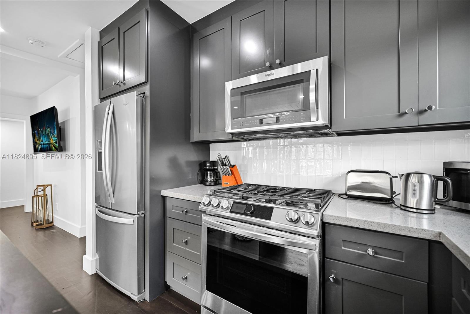 150 NE 50 #A, Miami FL 33137
