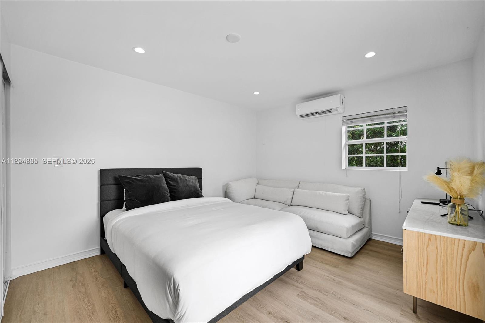 150 NE 50 #A, Miami FL 33137