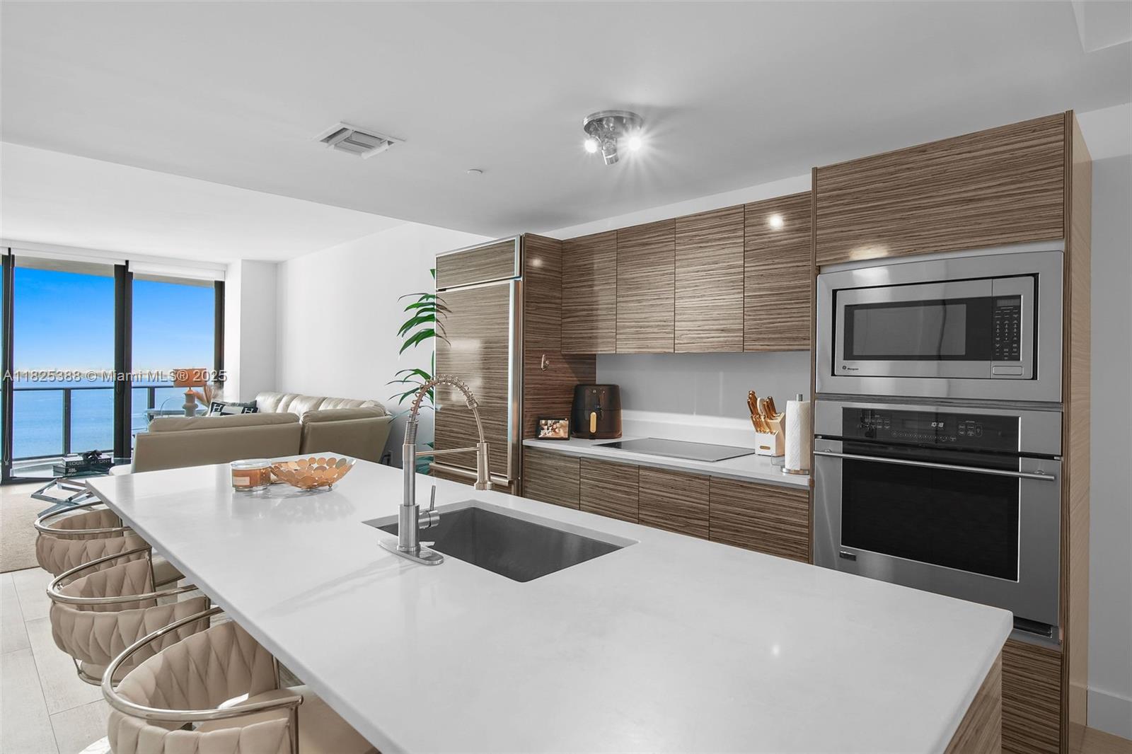 460 NE 28th street #2407, Miami FL 33137
