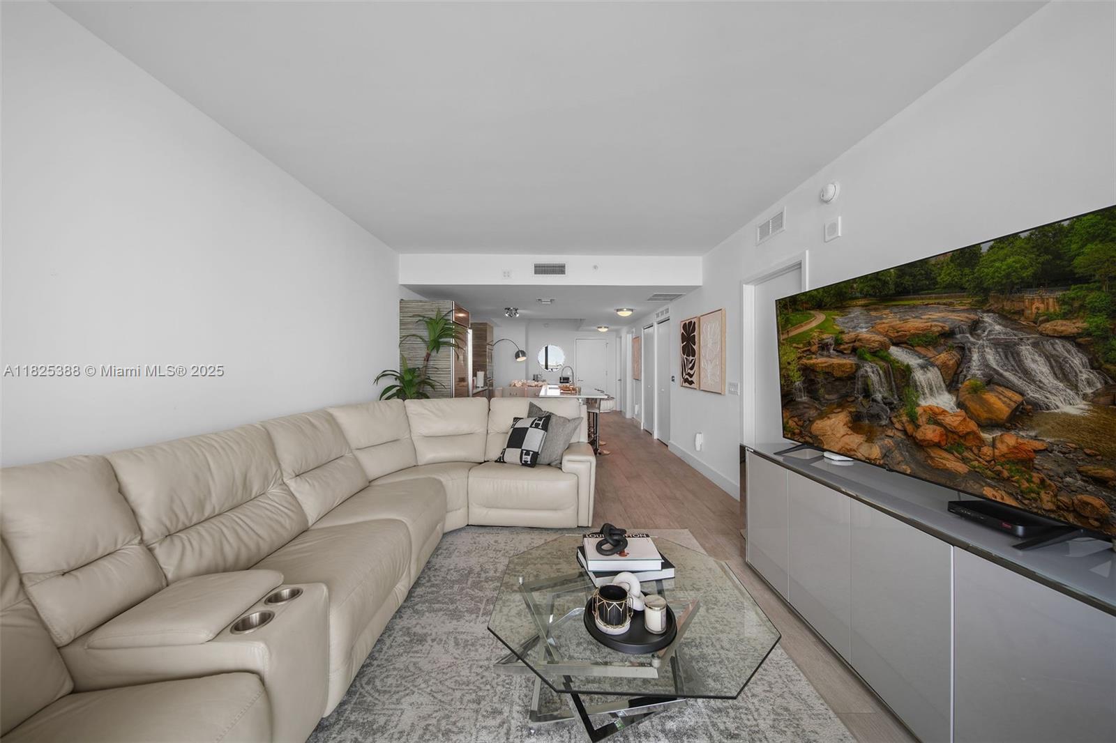 460 NE 28th street #2407, Miami FL 33137