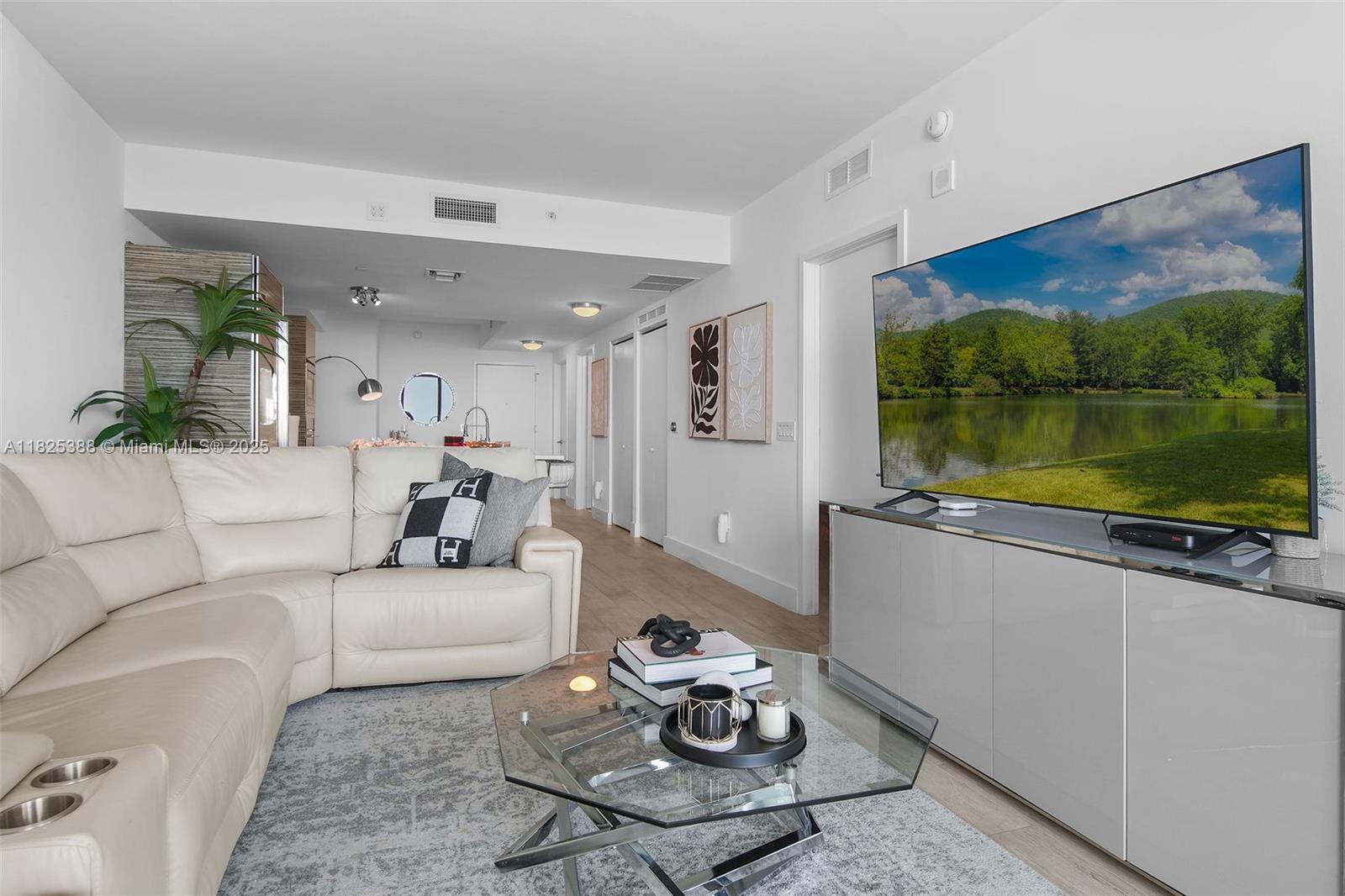 460 NE 28th street #2407, Miami FL 33137