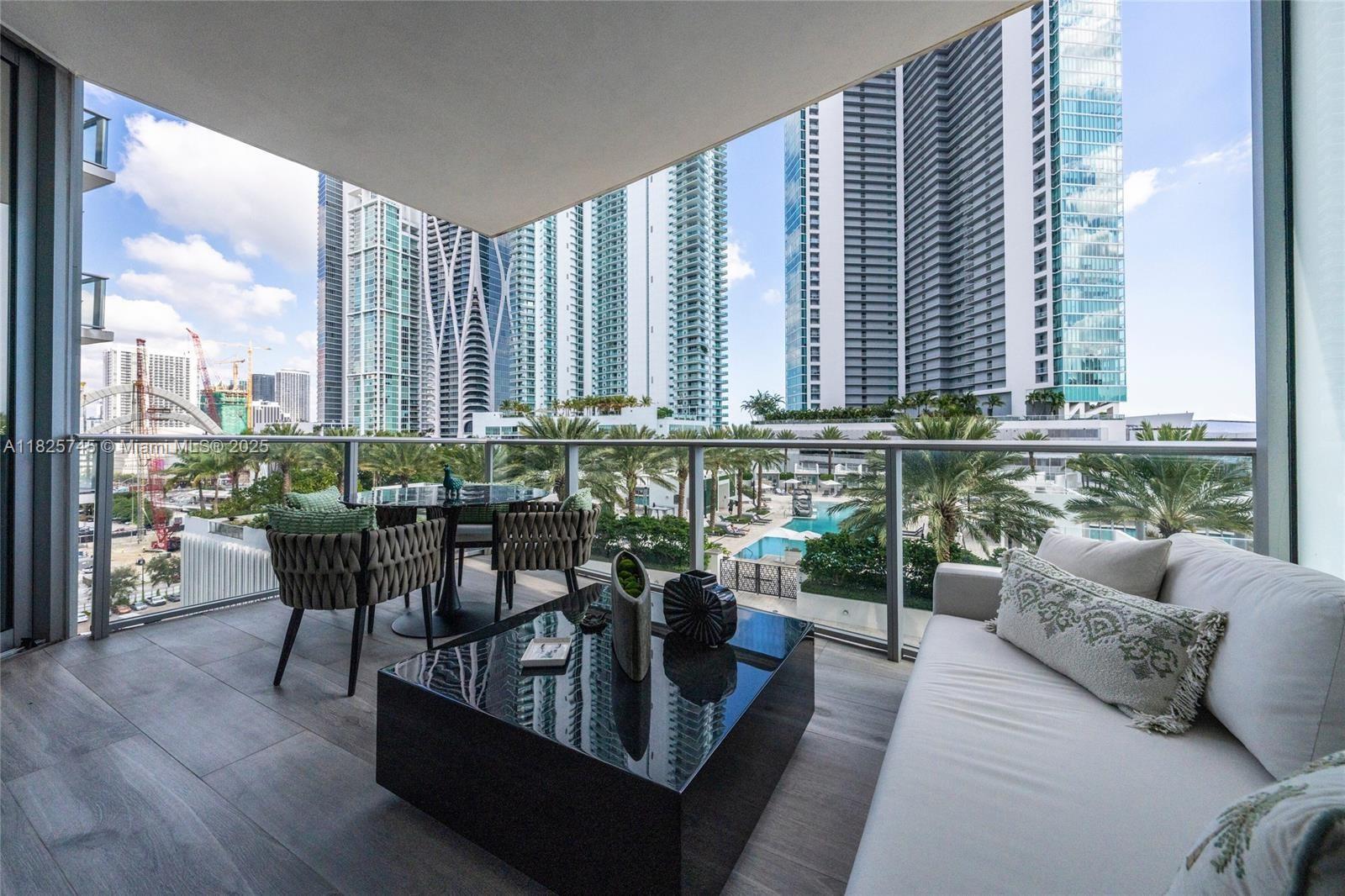 851 NE 1st Ave #907, Miami FL 33132
