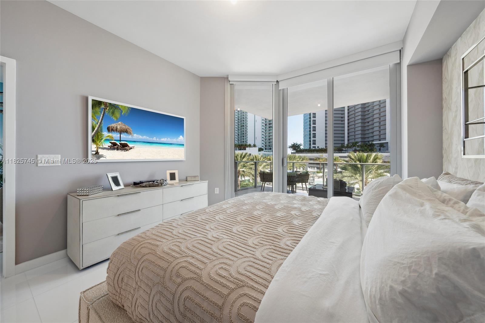 851 NE 1st Ave #907, Miami FL 33132