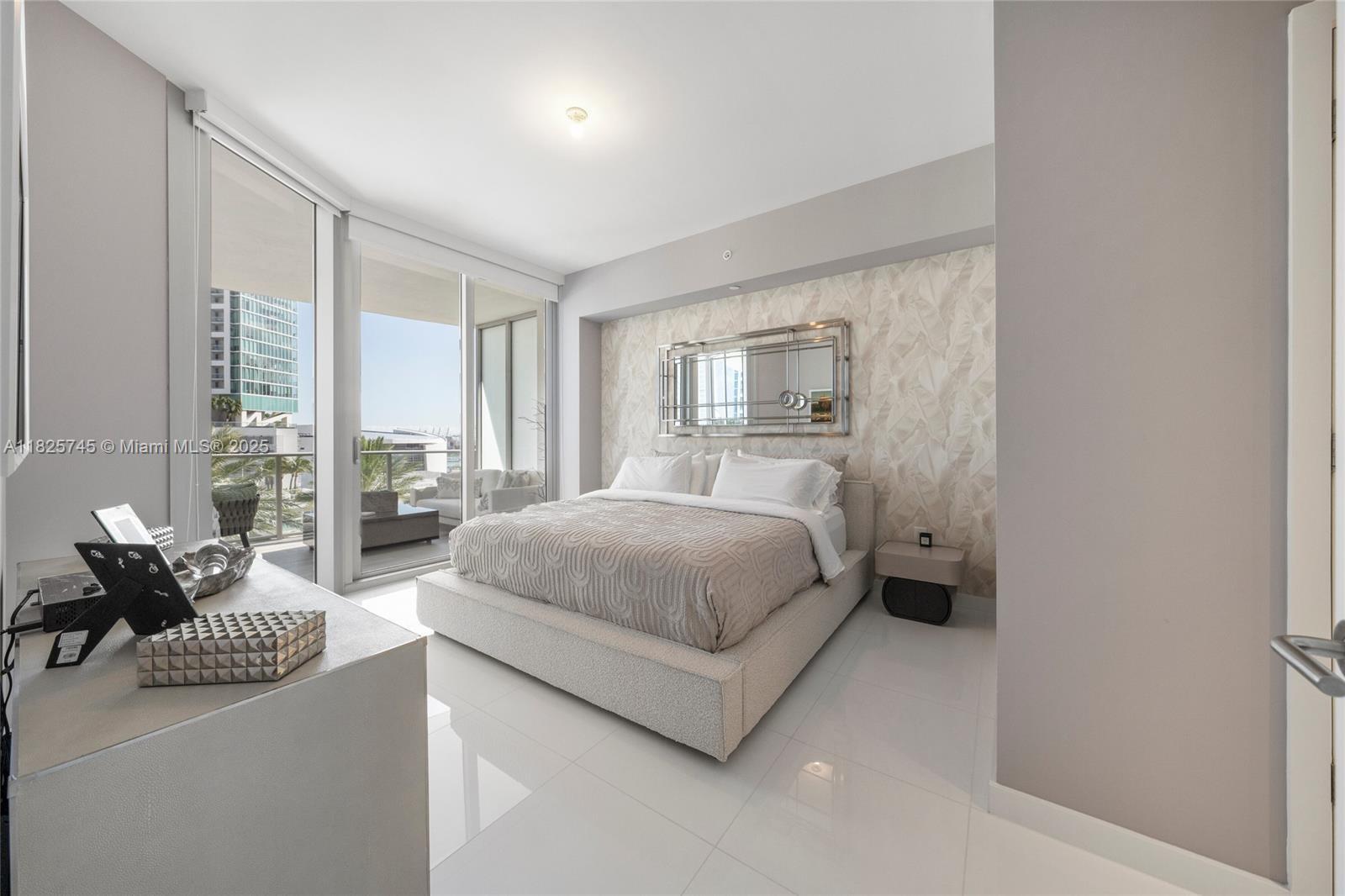 851 NE 1st Ave #907, Miami FL 33132