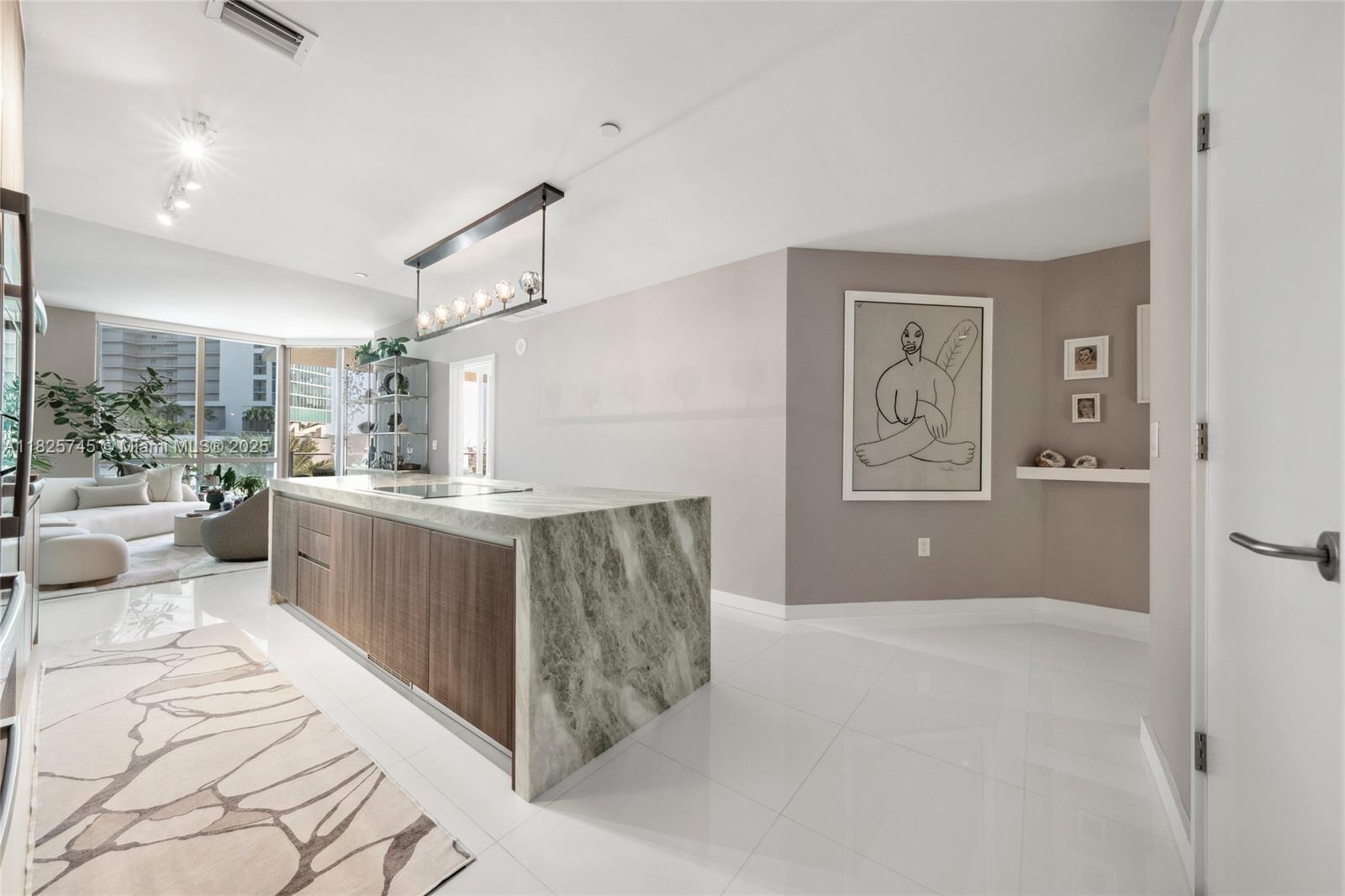 851 NE 1st Ave #907, Miami FL 33132