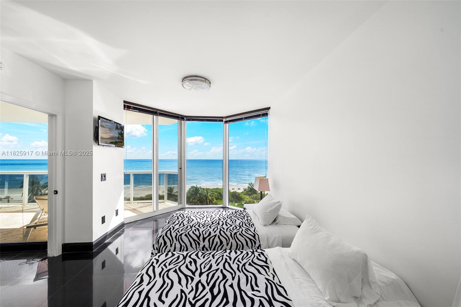 4779 Collins Ave #702, Miami Beach FL 33140