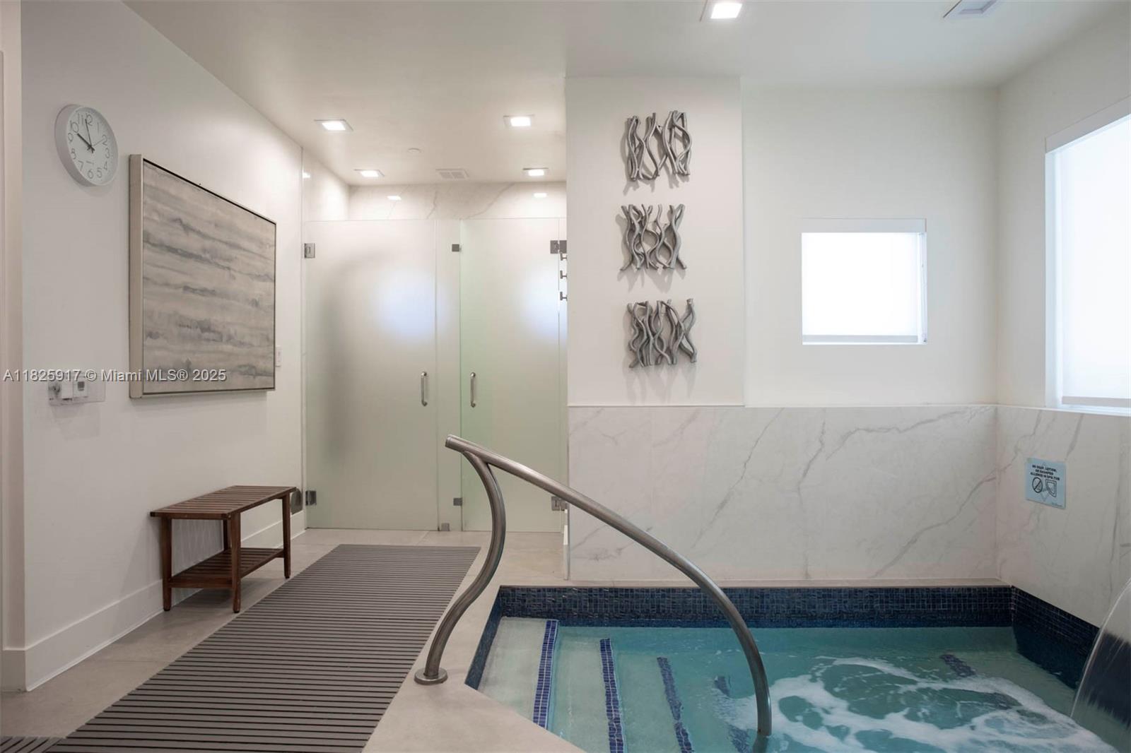 4779 Collins Ave #702, Miami Beach FL 33140