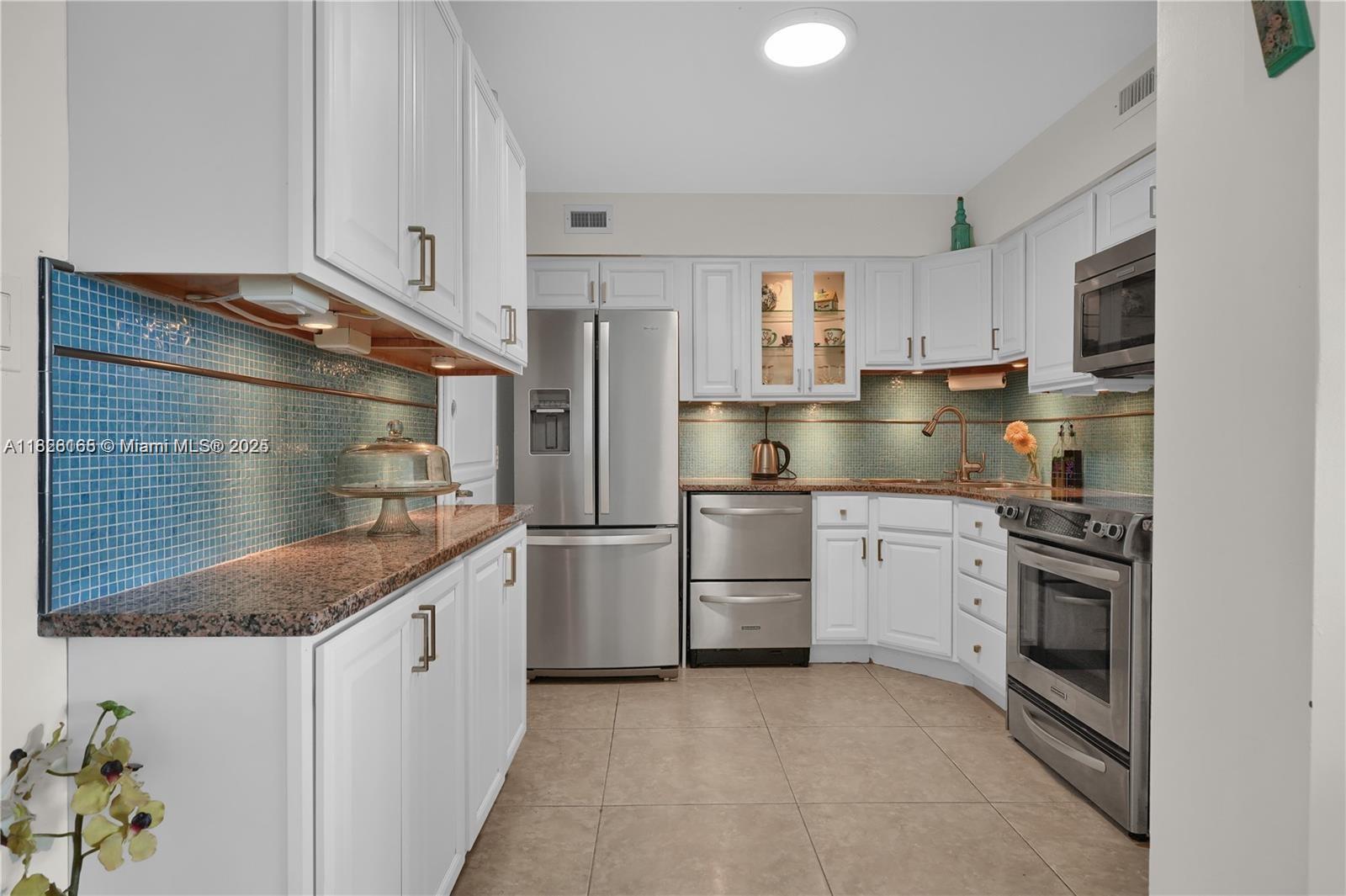 5151 Collins Ave #535, Miami Beach FL 33140