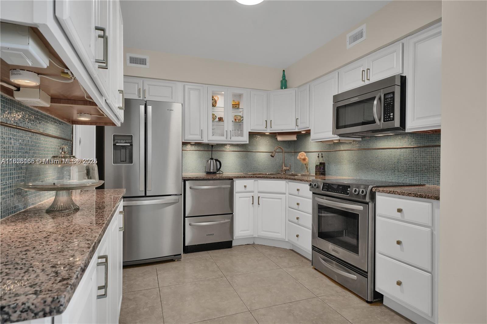 5151 Collins Ave #535, Miami Beach FL 33140