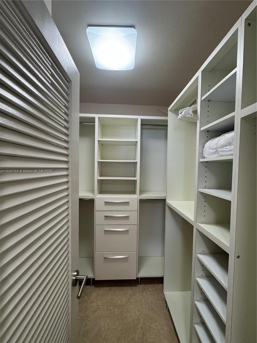 5151 Collins Ave #535, Miami Beach FL 33140