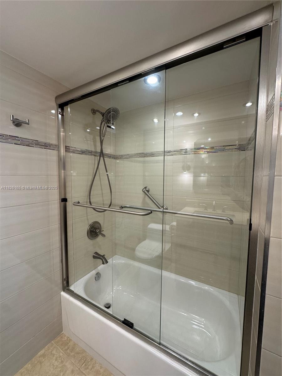 5151 Collins Ave #535, Miami Beach FL 33140