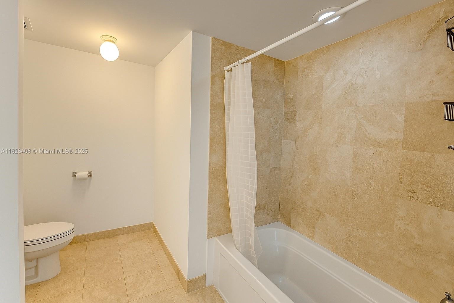350 S Miami Ave #1206, Miami FL 33130