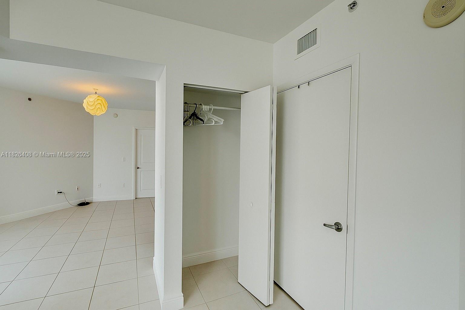 350 S Miami Ave #1206, Miami FL 33130