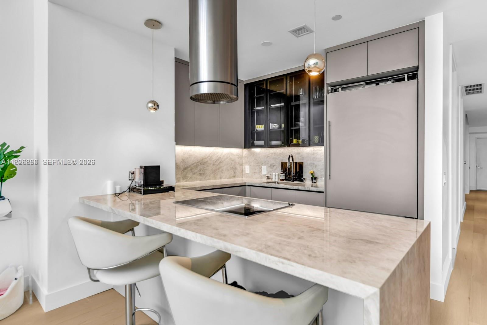 1100 Biscayne Blvd #4305, Miami FL 33132