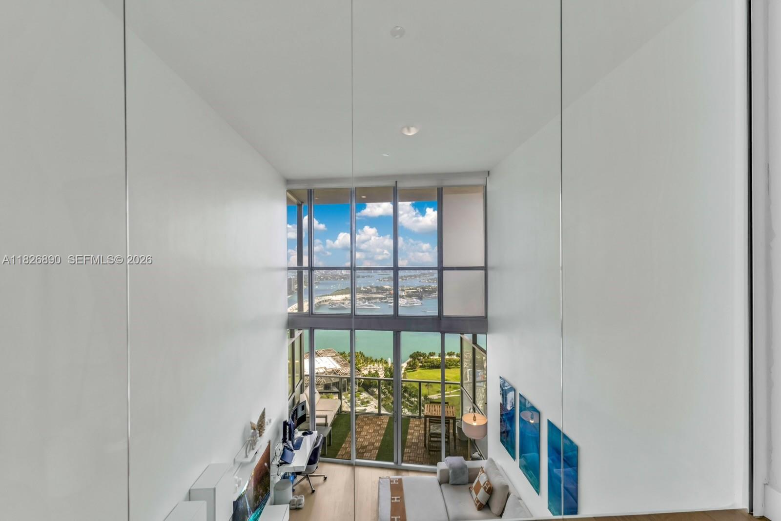1100 Biscayne Blvd #4305, Miami FL 33132