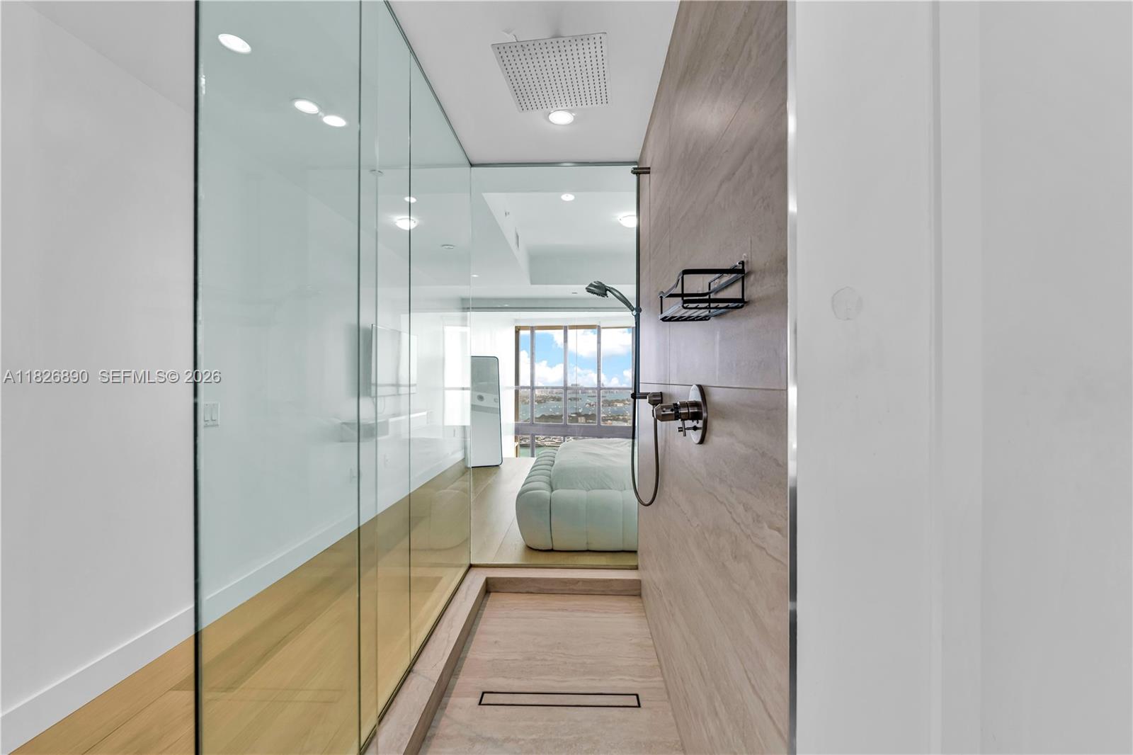 1100 Biscayne Blvd #4305, Miami FL 33132