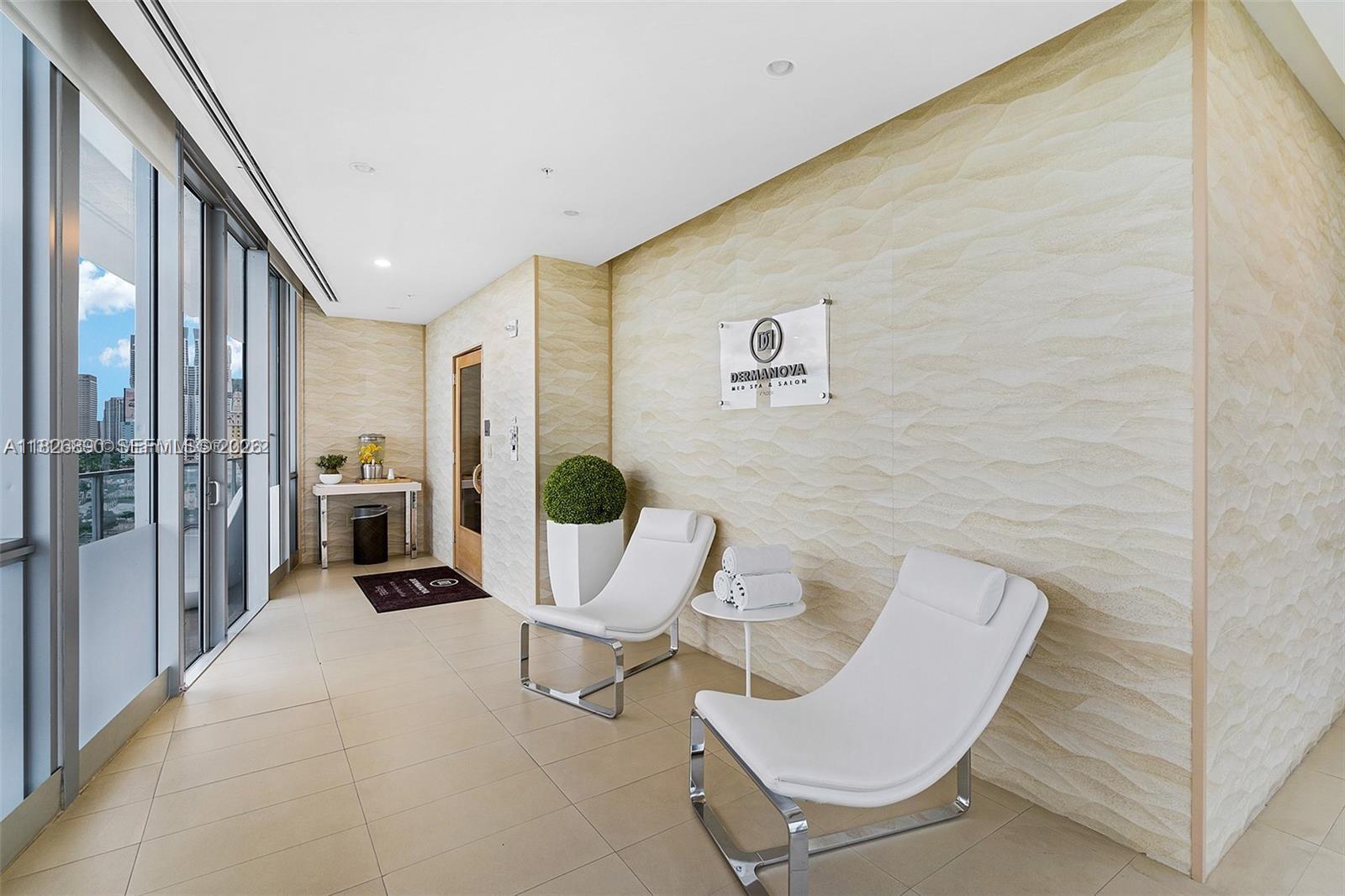 1100 Biscayne Blvd #4305, Miami FL 33132