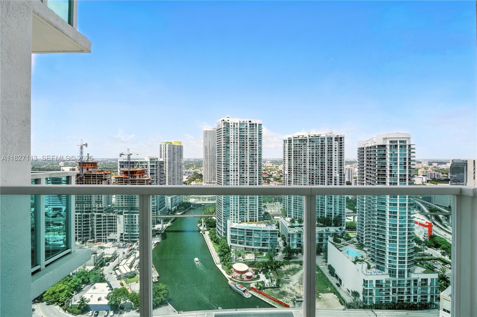 31 SE 5th St #4021, Miami FL 33131