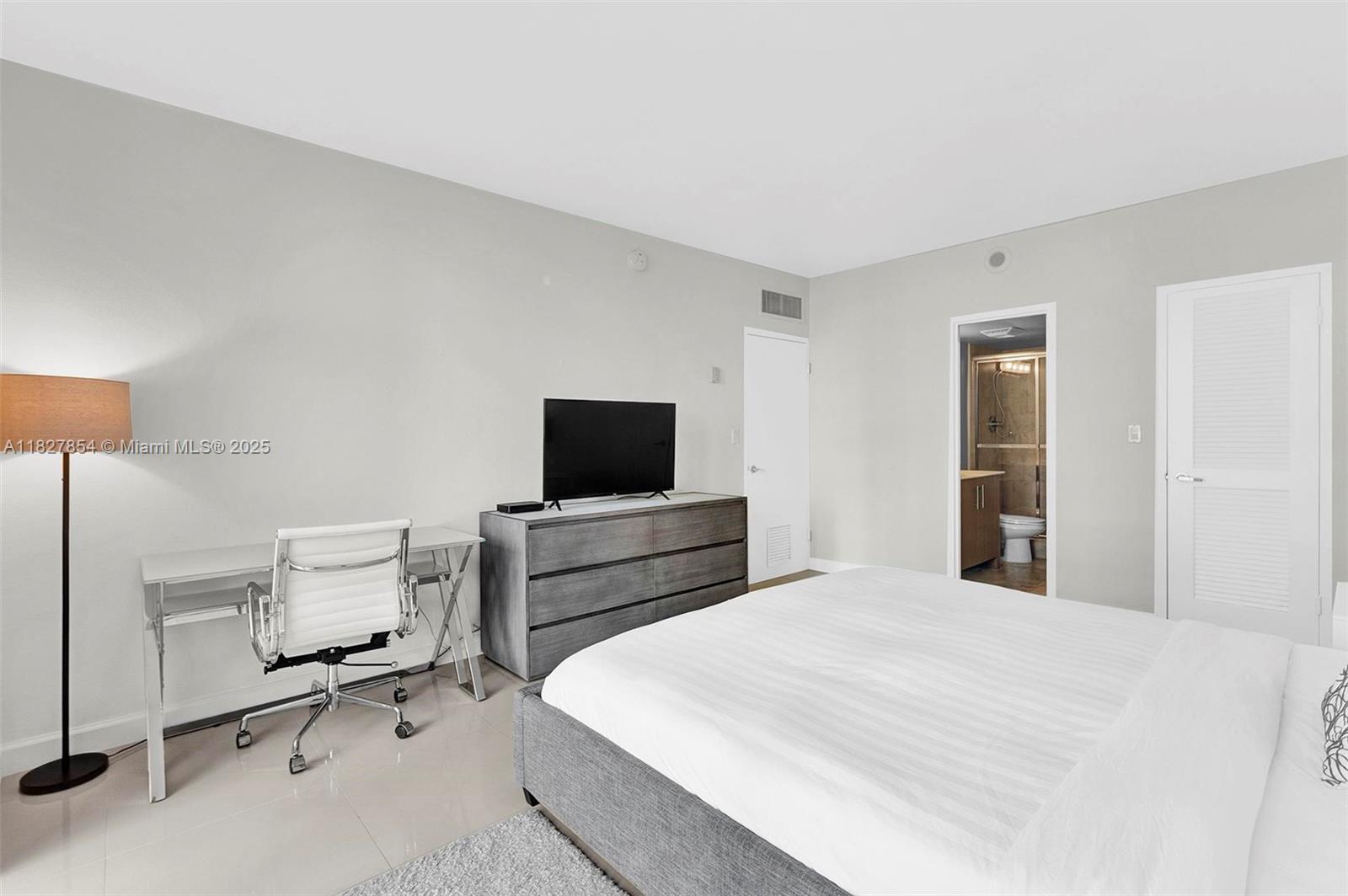 10275 Collins Ave #406, Bal Harbour FL 33154