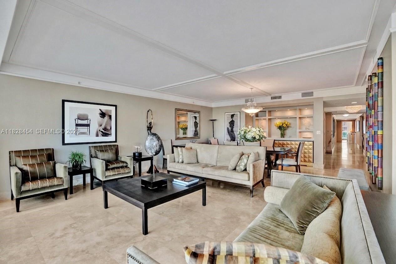 20201 E Country Club Dr #901, Aventura FL 33180