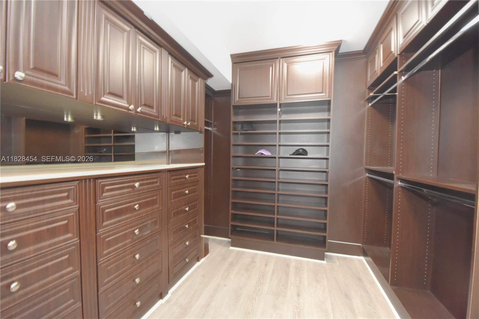 20201 E Country Club Dr #901, Aventura FL 33180