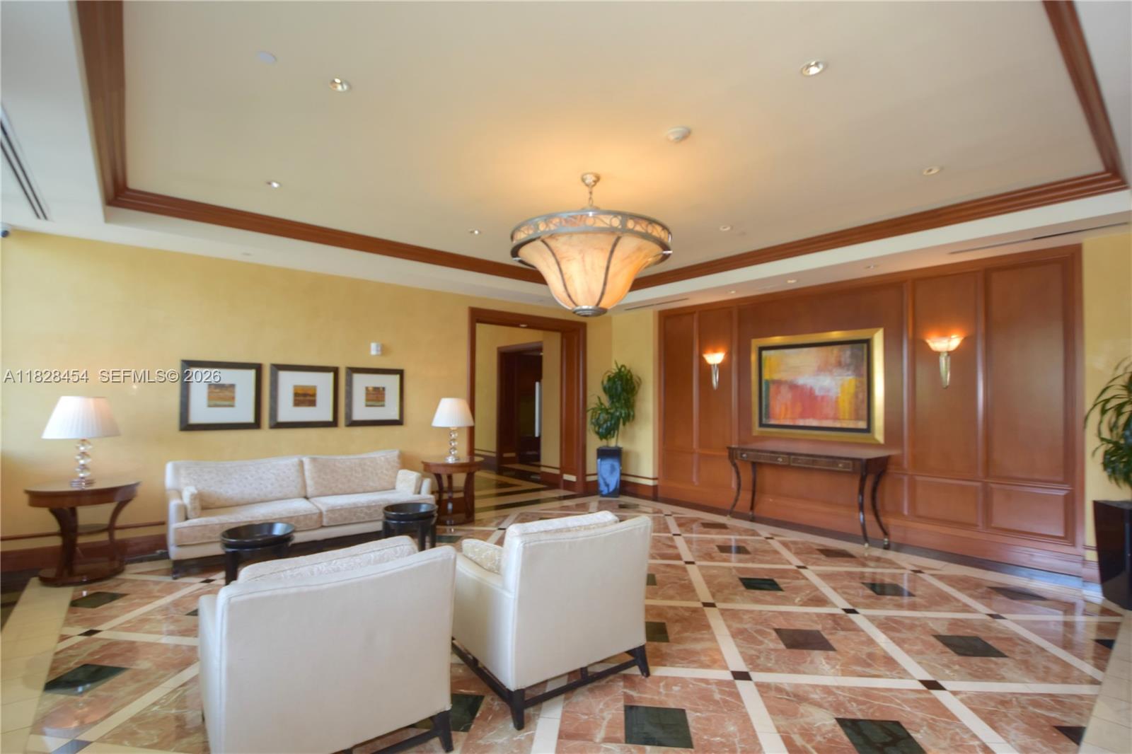 20201 E Country Club Dr #901, Aventura FL 33180