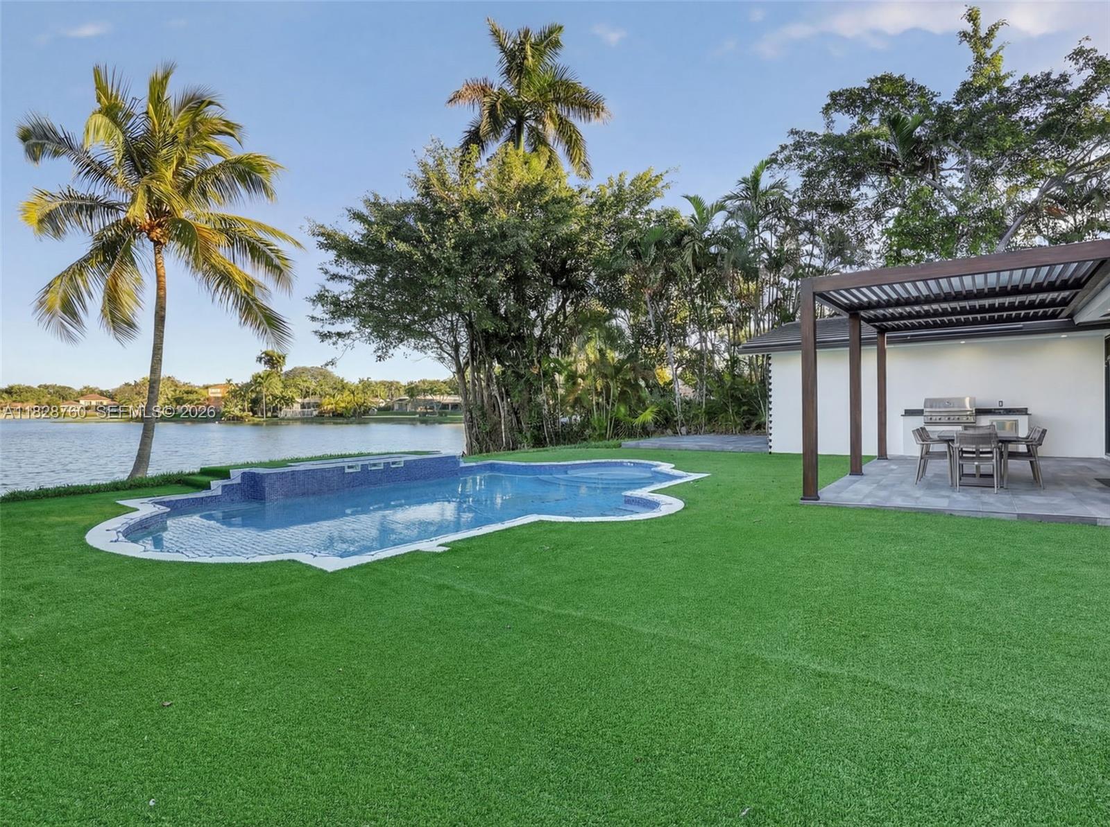 7101 E Troon Cir, Miami Lakes FL 33014